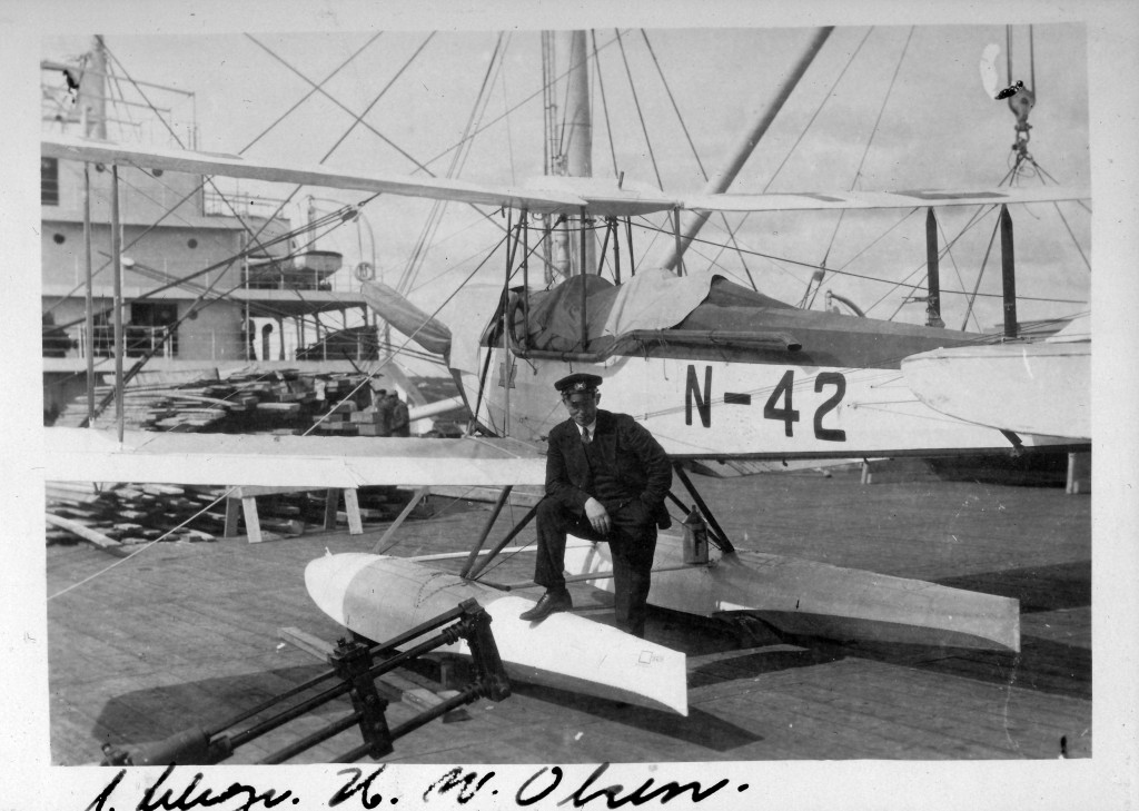 1. telegrafist K. W. Ohrem med flyet N-42