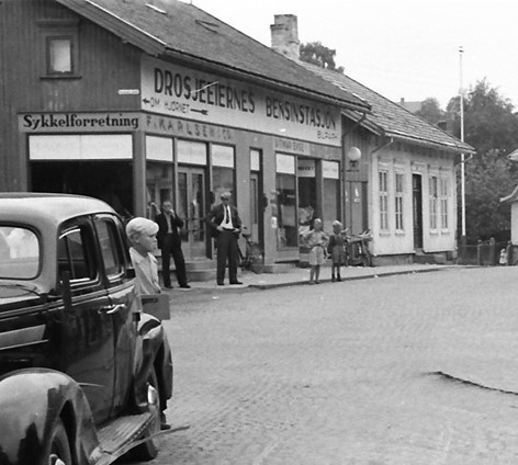 Odd Gjertsens første butikk