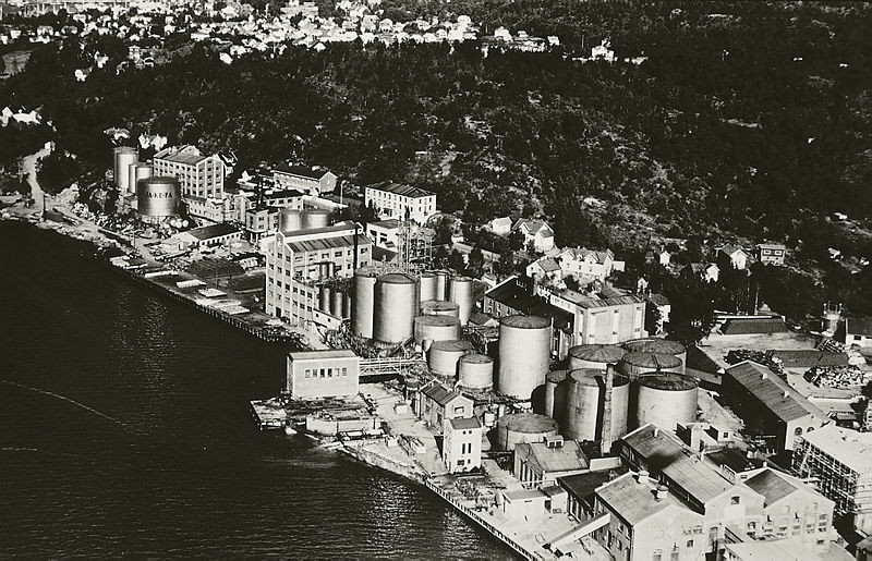 Flyfoto over Jahres fabrikker