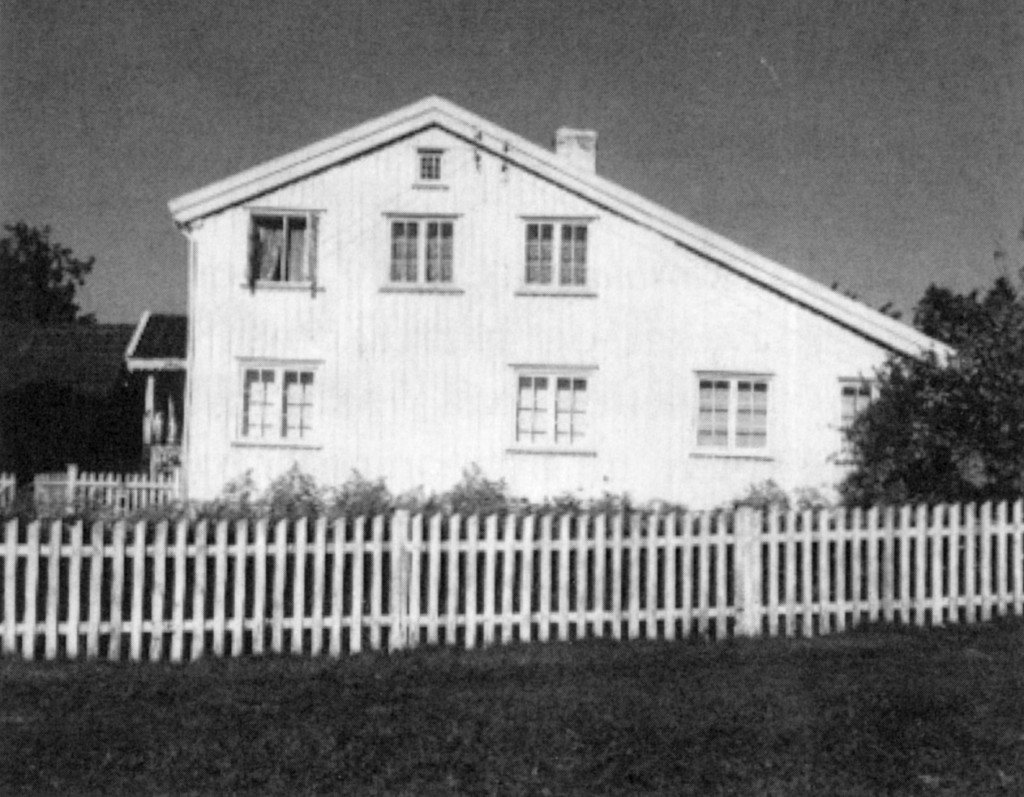 Øvre Auve / Auveveien 21