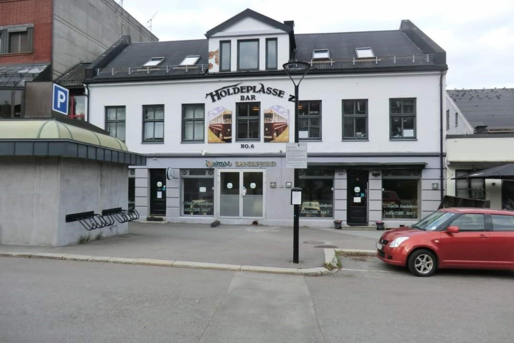 Holdeplassen Bar
