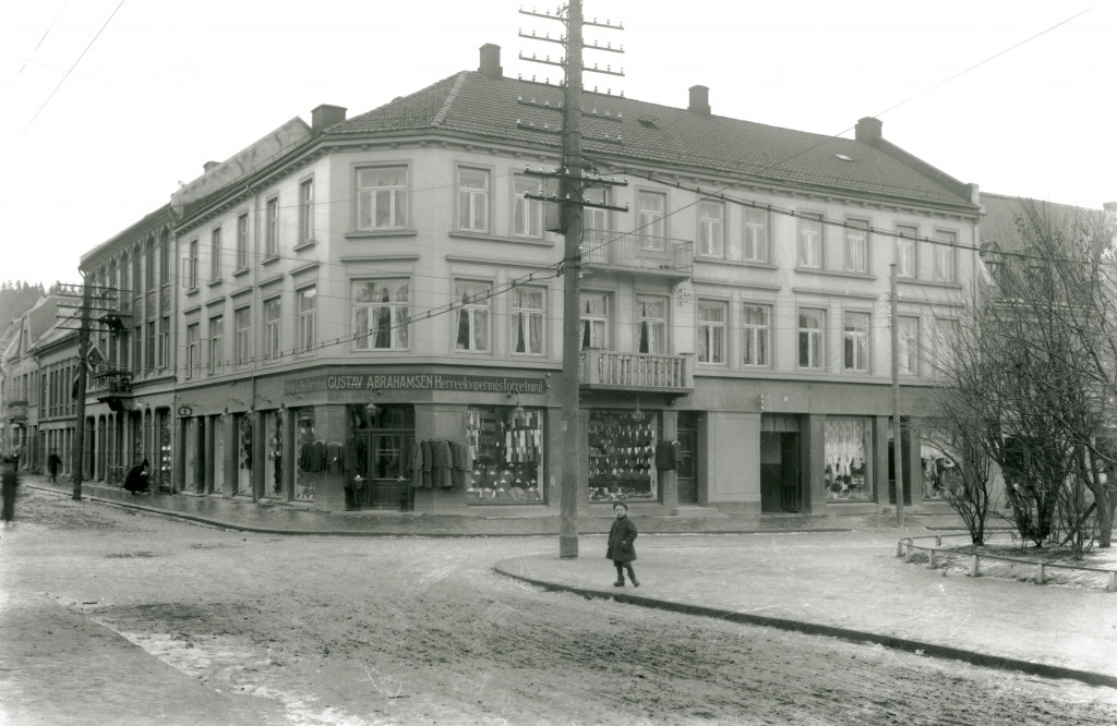 Gustav Abrahamsen herreekvipering