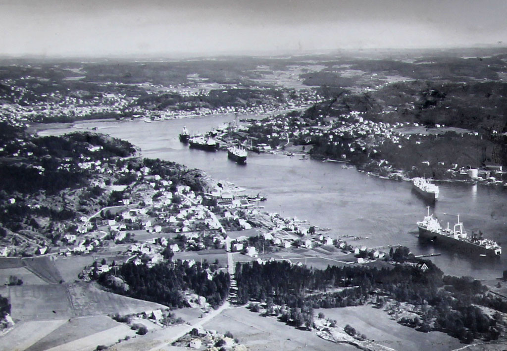 Sandefjord med havnen