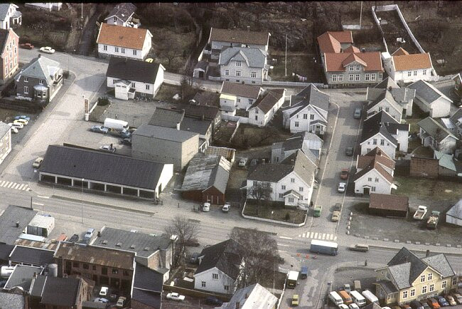 Petter Klavenes Bilforretning