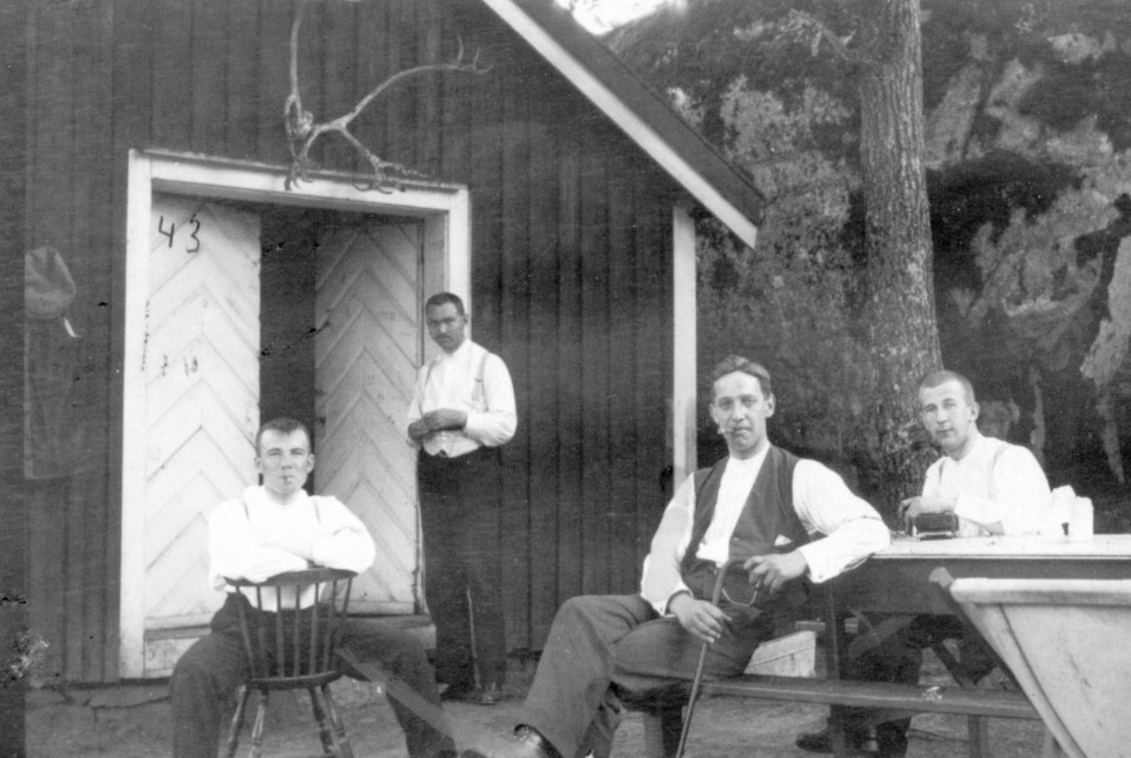 A.C. Olsen på tur til Nærholmen