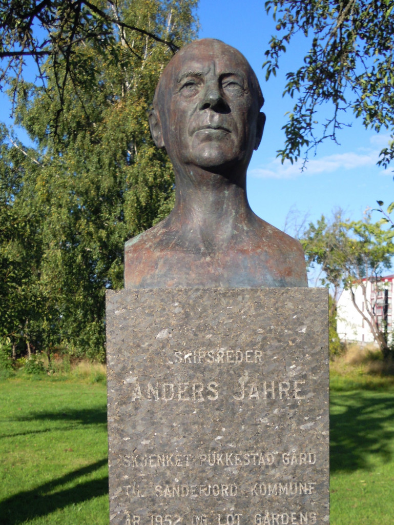 Skipsreder Anders Jahre, byste