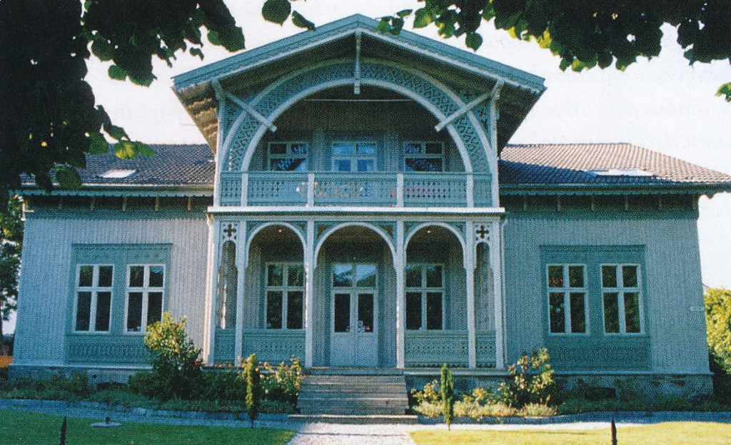 Hjertnespromenaden 13