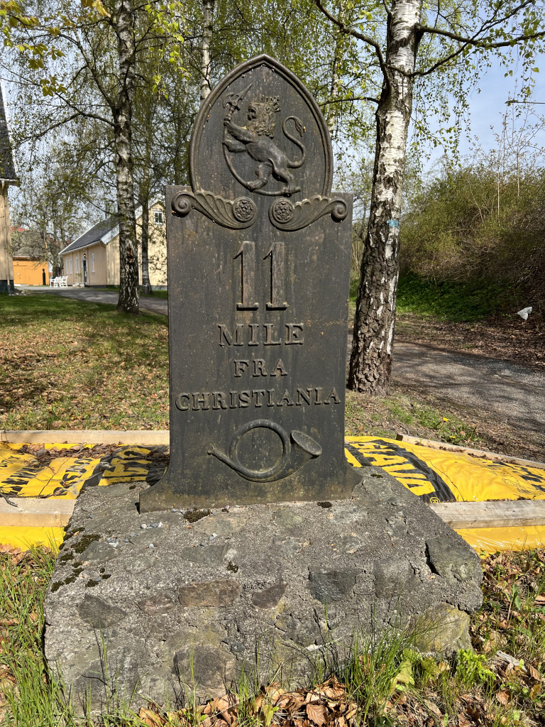 Milestøtte i støpejern