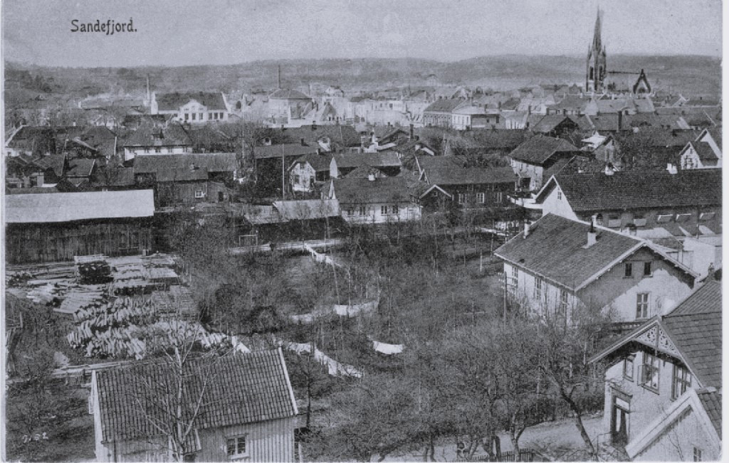 Mot Byskolen og Sandefjord Kirke