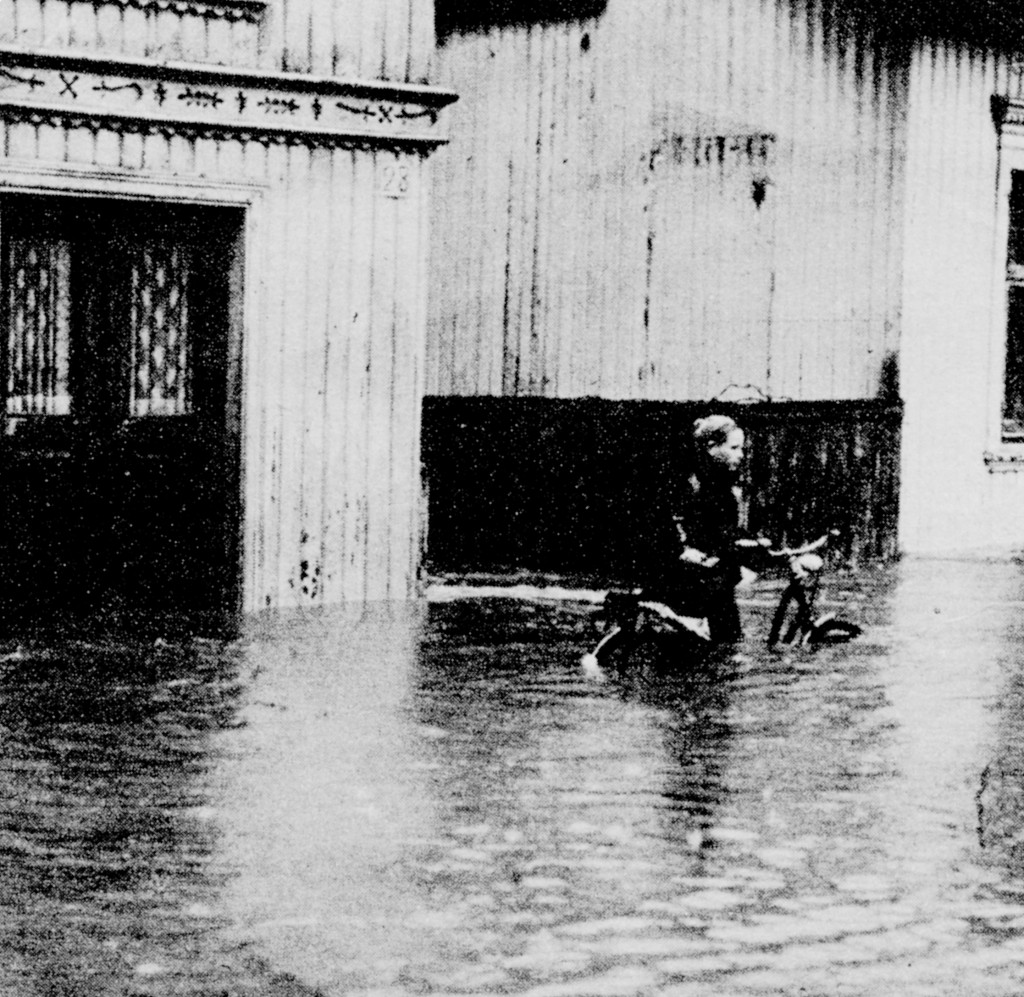 Flom i Ruklabekken 1950