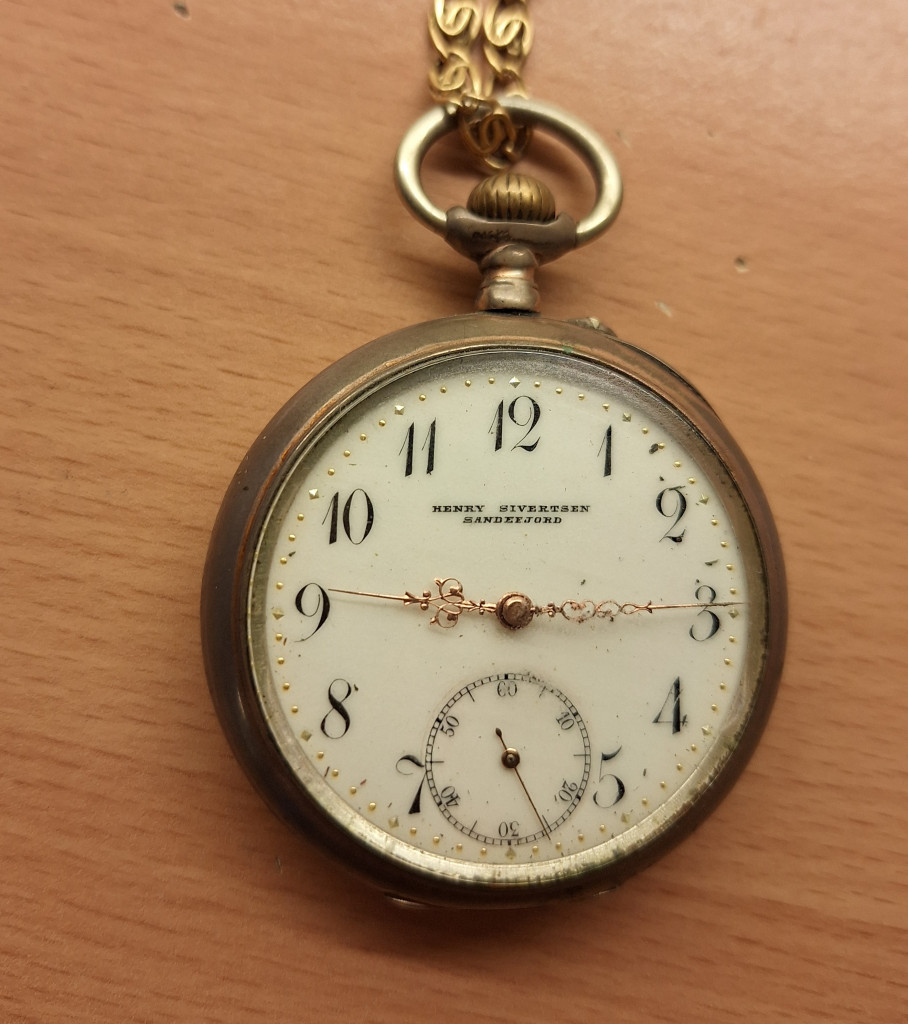 Urmaker Henry Sivertsen