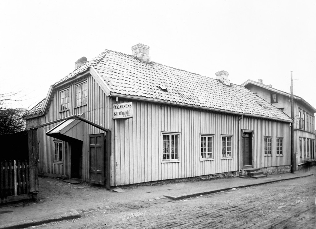 O. Larsens Skraphandel