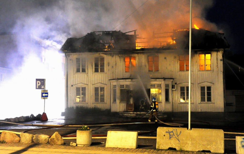 Linaaegården brenner