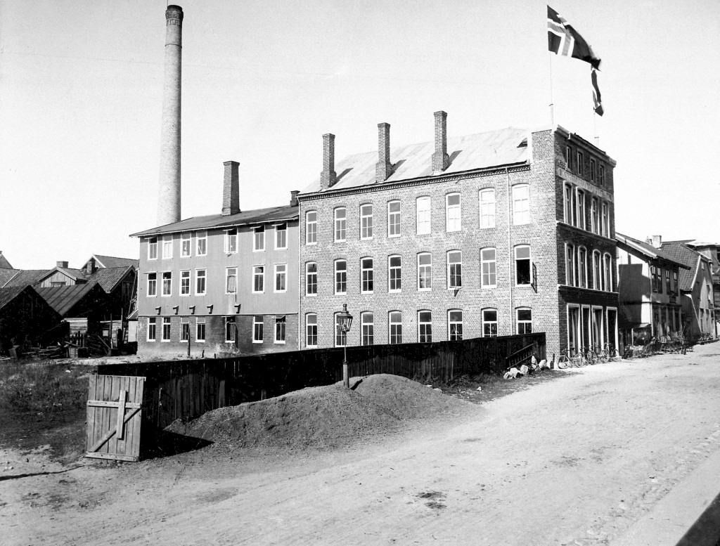 Normanden sykkel og barnevognfabrikk - bygd 1902-03 etter bybrannen