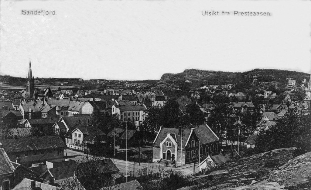 Mot Byskolen og Sandefjord Kirke