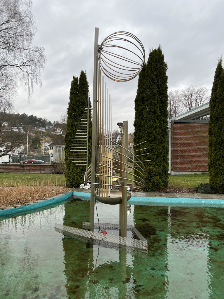 Isdronningen, Fugl Fønix, isskulptur i Parkhaven