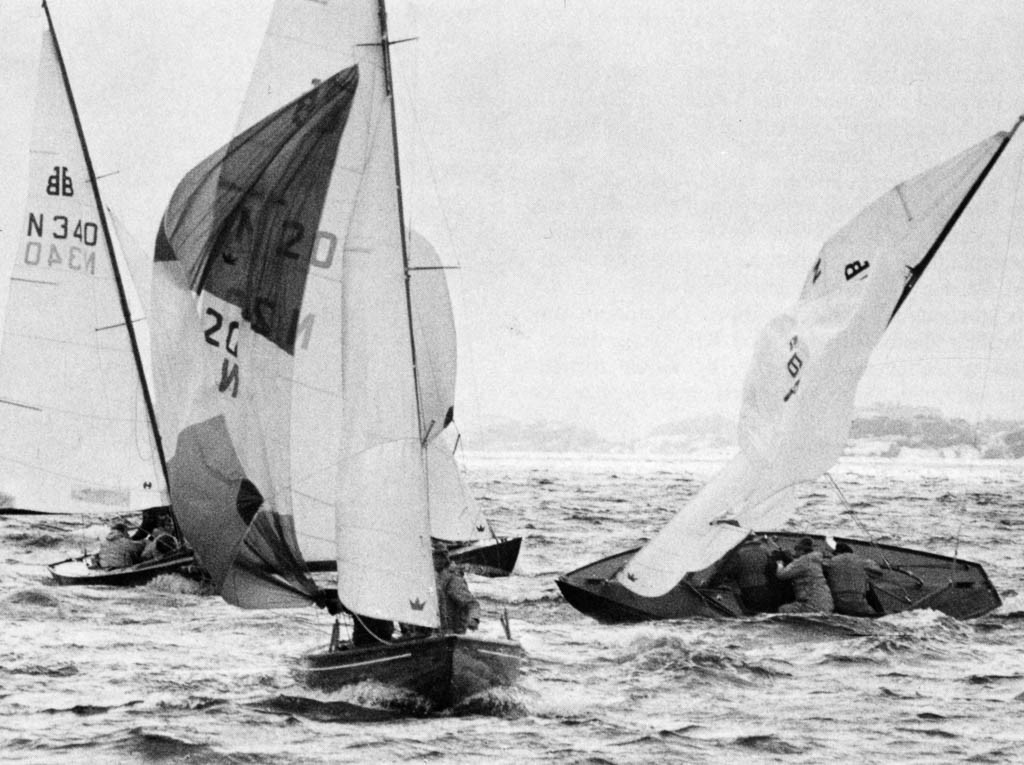 Frisk seilas i fjorden