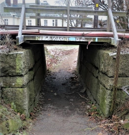 ORELUND - JERNBANEUNDERGANG