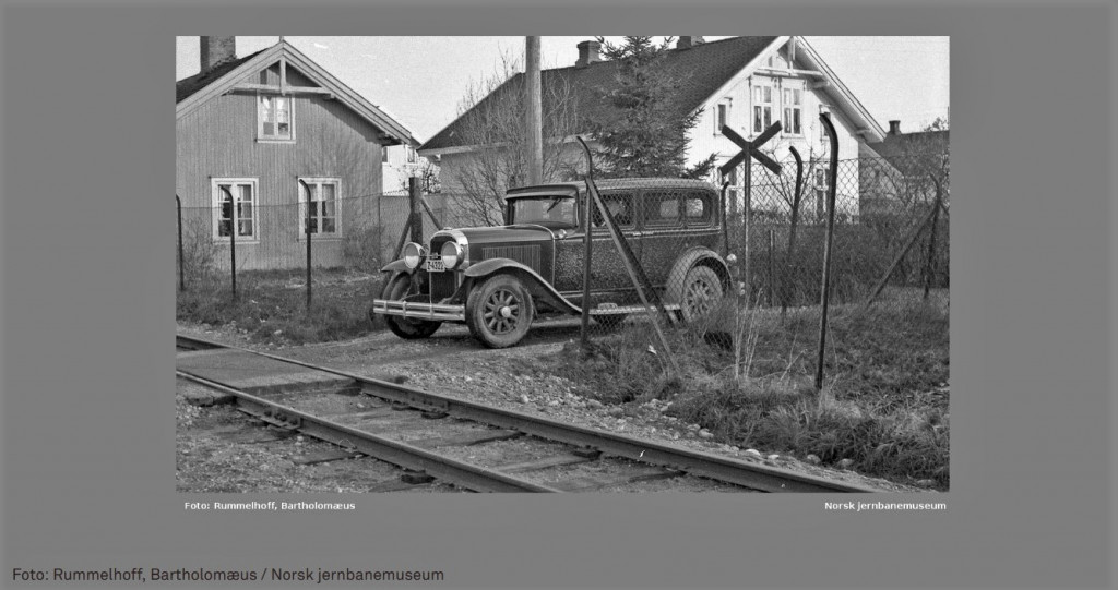 HASLE - JERNBANEOVERGANGER