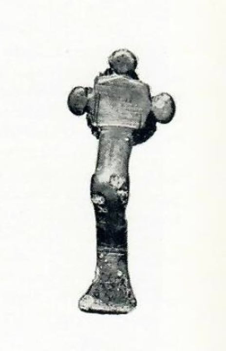 Bronsespenne fra utgravingene på Fevang