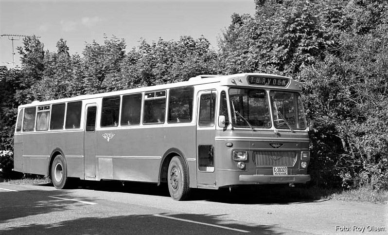 JERNBANE OG JERNBANESTASJON