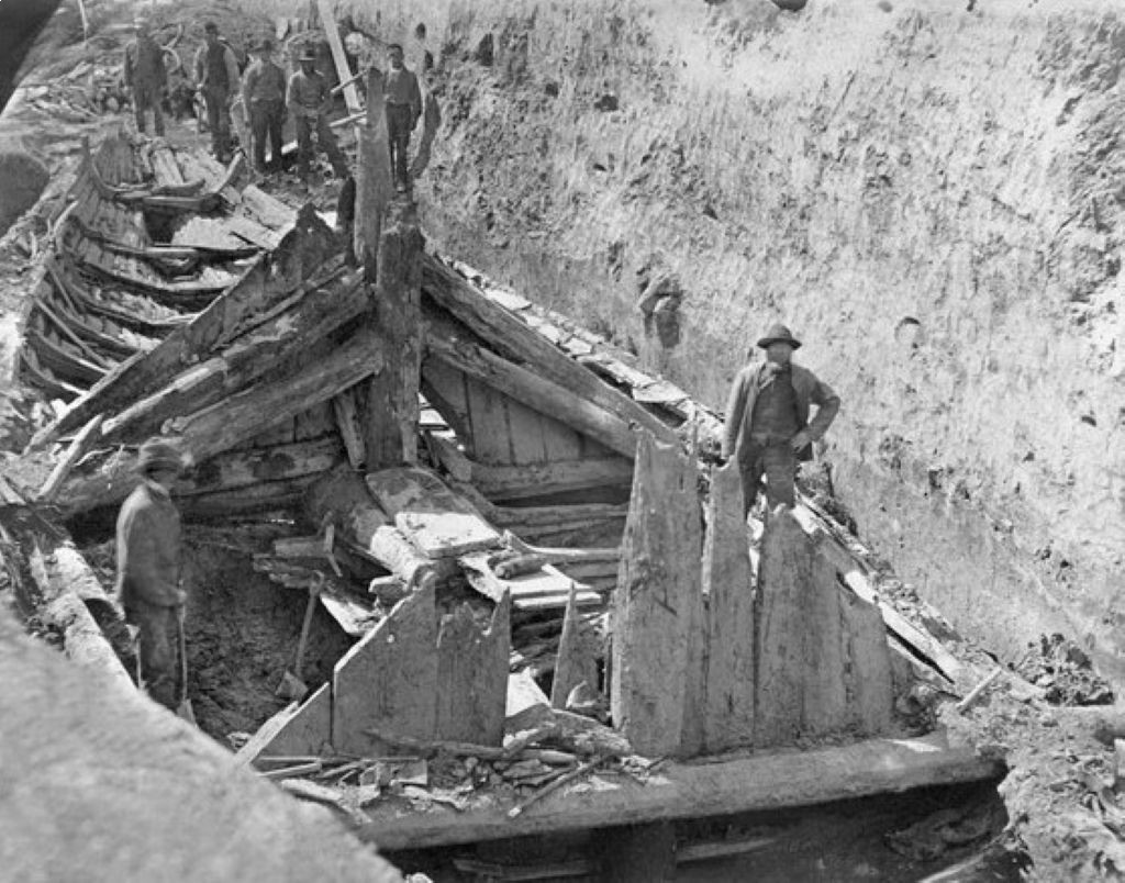 Gokstadskipet graves ut