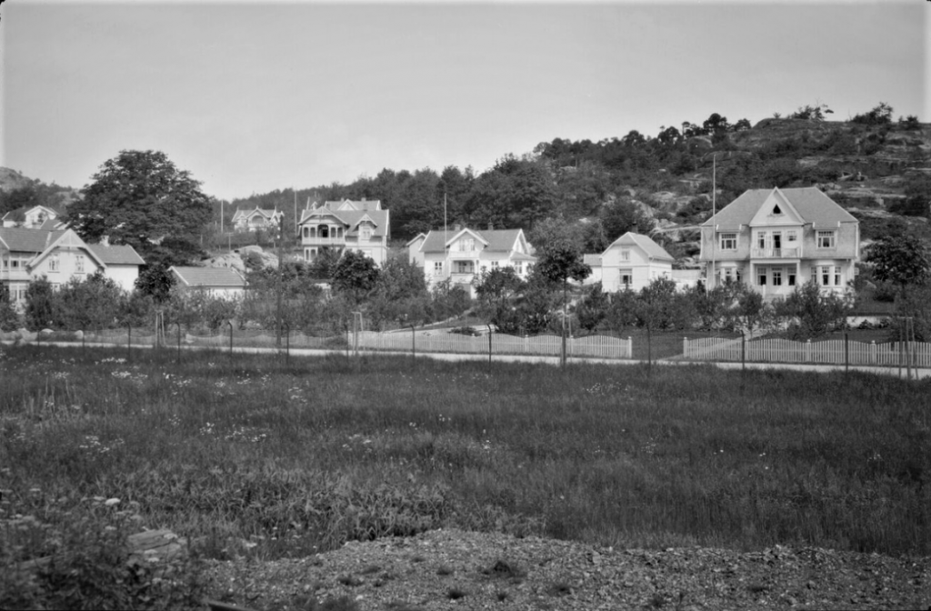 SANDARVEIEN OG ÅSEN