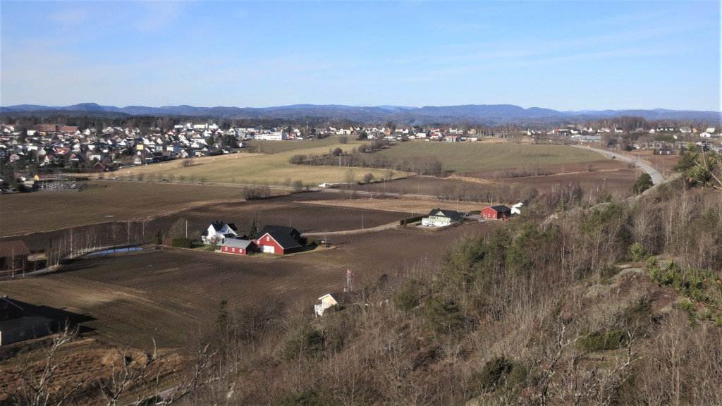 Nye, store veier på Mojordene