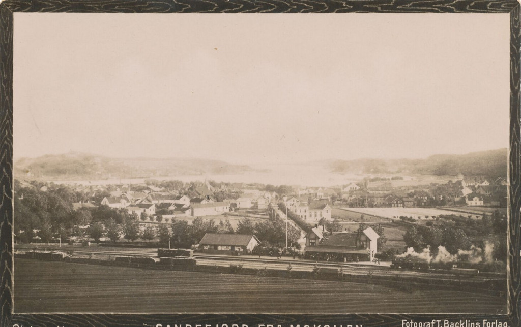 UTSIKT FRA ÅSEN OG ÅSLY