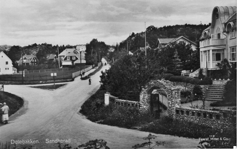 DØLEBAKKEN - BYGNINGER
