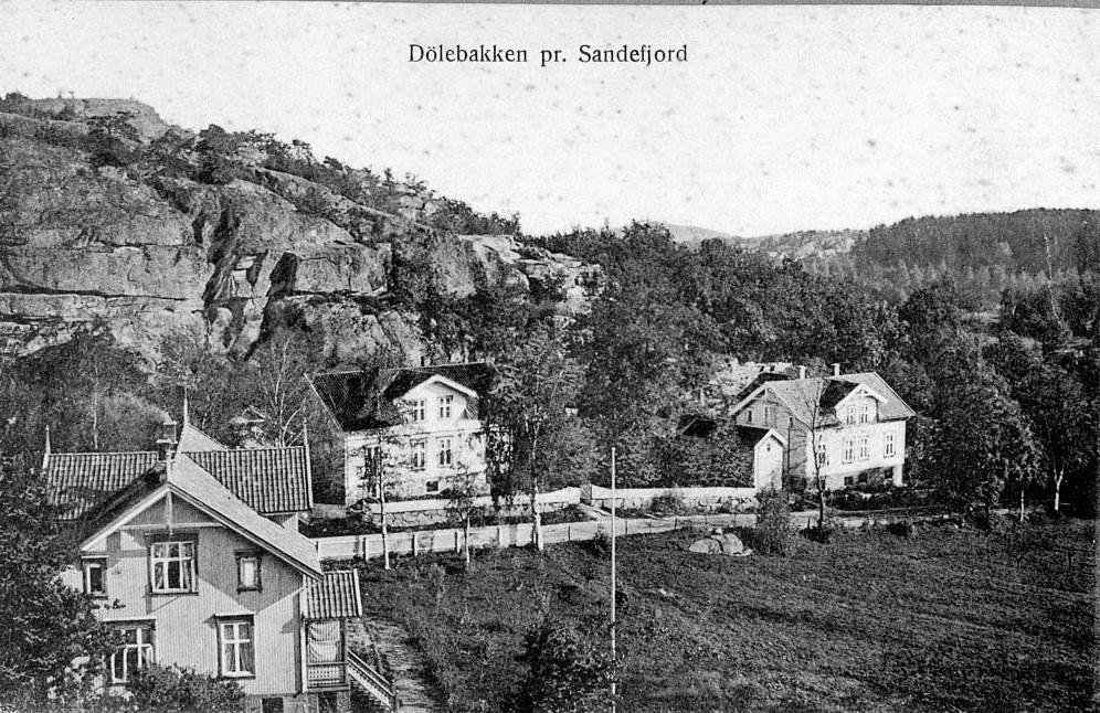 DØLEBAKKEN - BYGNINGER