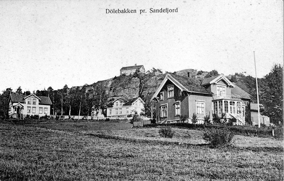 DØLEBAKKEN - BYGNINGER