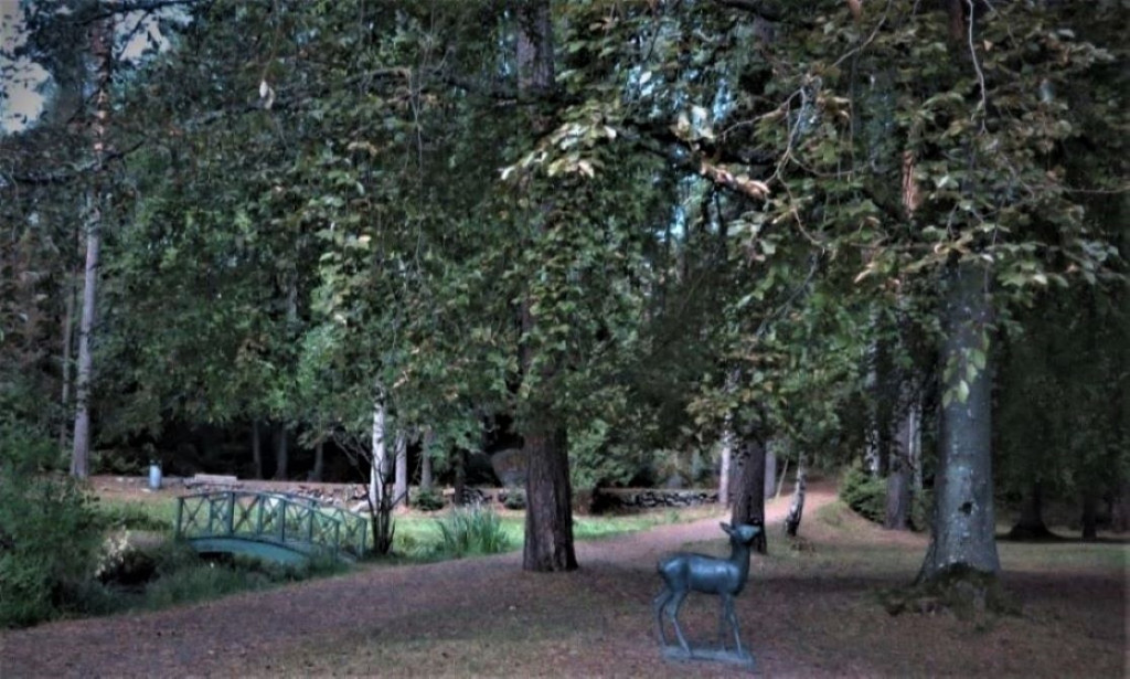 VILLA MIDTÅS - HAGE, PARK OG SKULPTURER