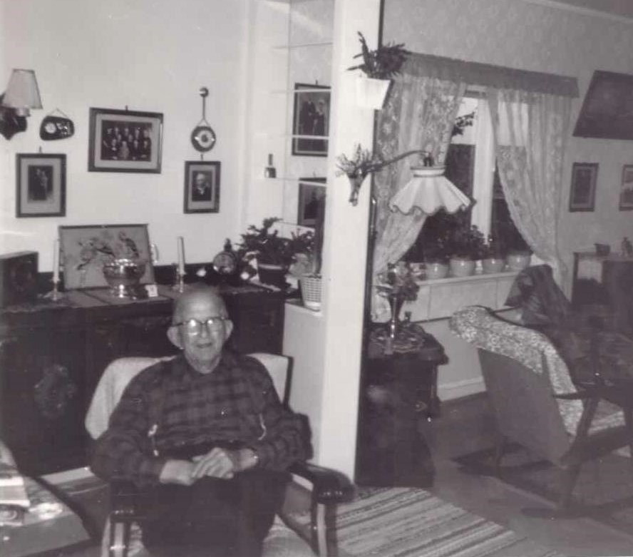 MOSSERØDVEIEN - FRA HUNSTOKK TIL 