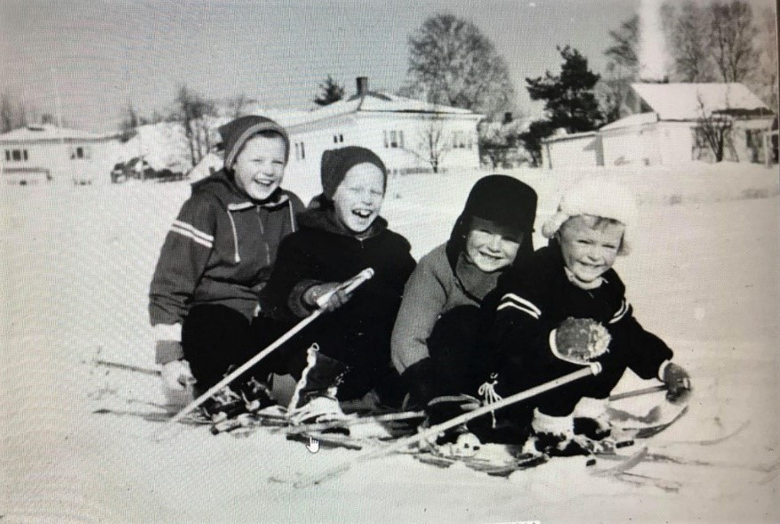 MOSSERØDVEIEN - FRA HUNSTOKK TIL 