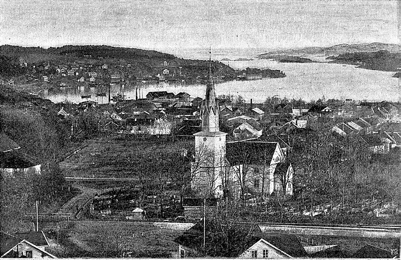 MØLLERÅSEN - UTFLUKTSMÅL OG UTSIKTSPUNKT