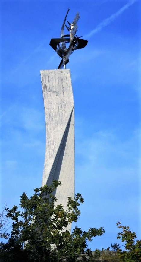 MØLLERÅSEN - FUGL FØNIKS