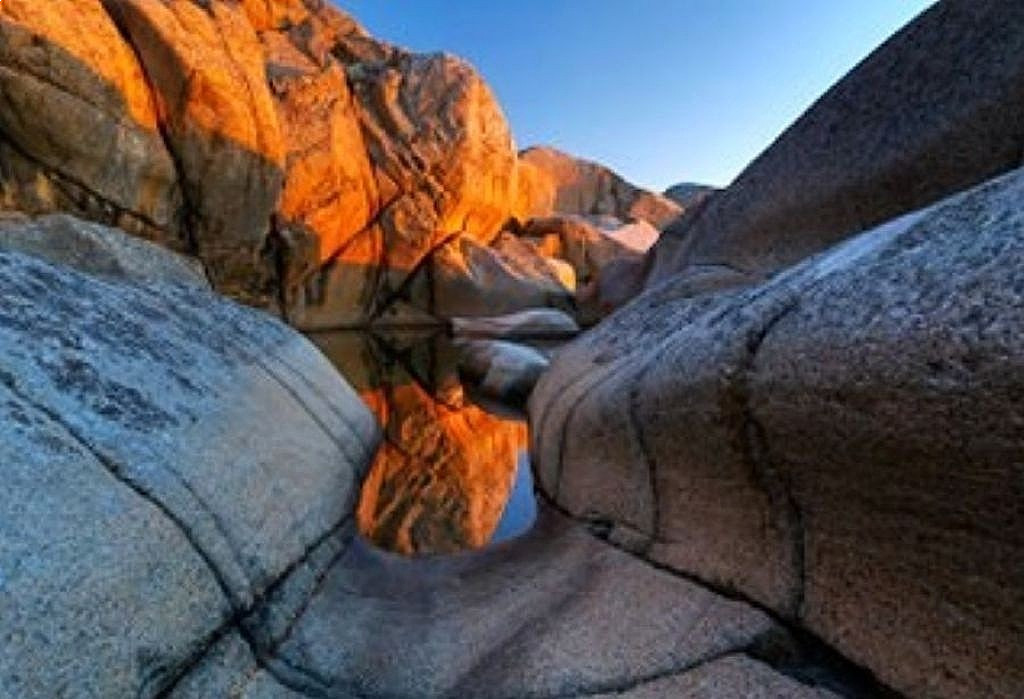 Holmer, svaberg og jettegryter