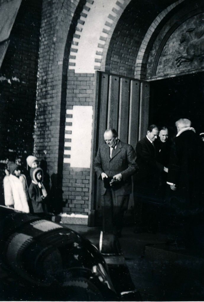 Kong Olav på besøk i Sandefjord i 1962