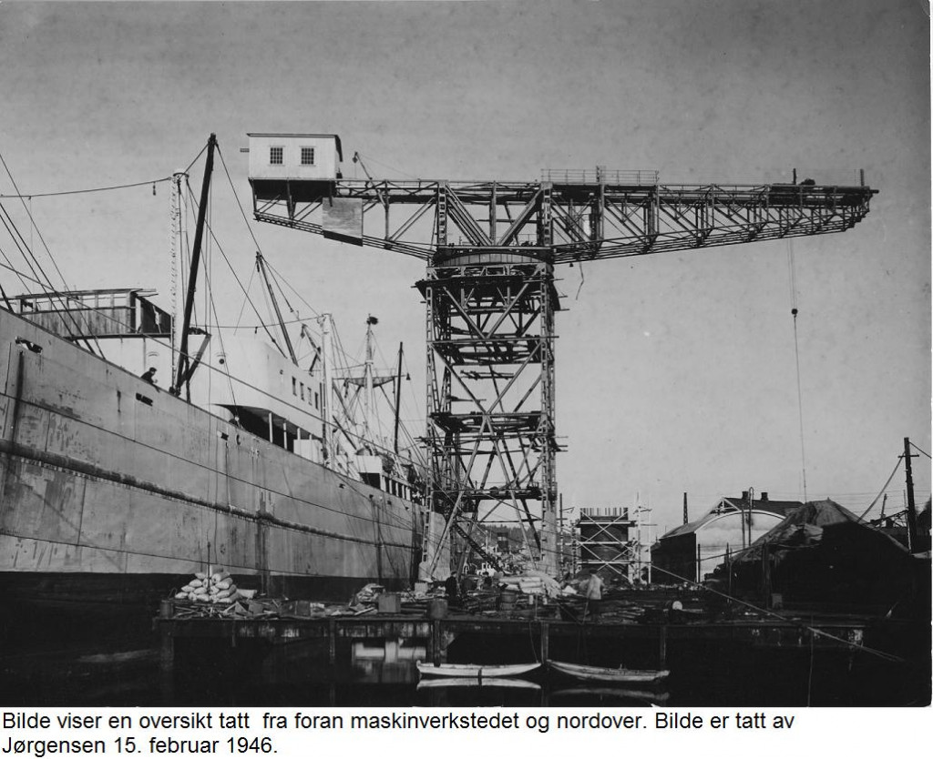 Båt ligger ved kai nr. 6