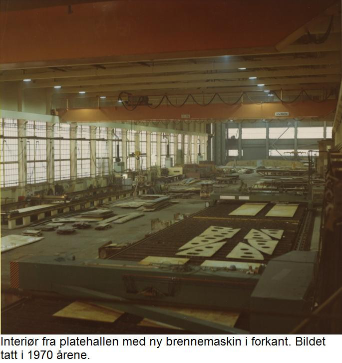 Platehall med brennermaskin