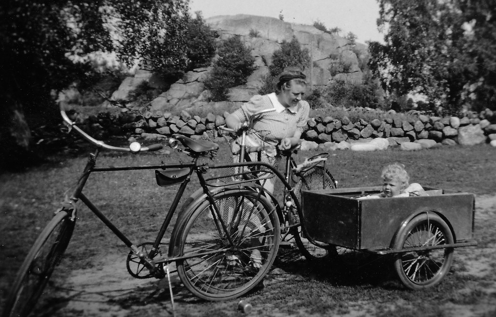 Søndagstur med Gimle Mineralvannfabrikks varesykkel