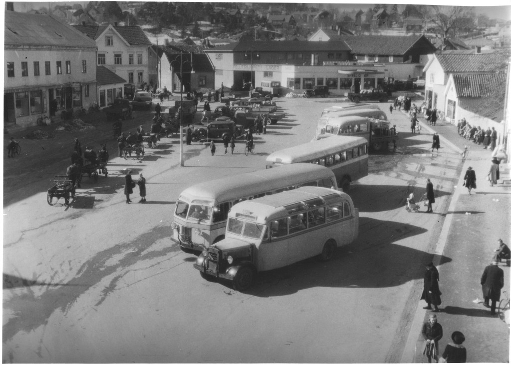 Aagaards Plass 4 / rutebilstasjon og pakkesentral