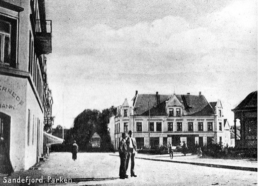 Da Jernbanealleen endte ved Byparken