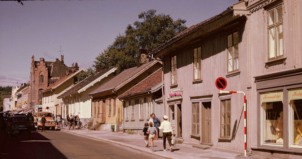 Gammel bebyggelse /  Dronningensgate 7, 5, 3 og 1