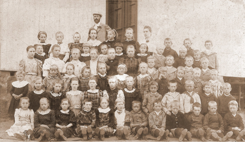 SANDE SKOLE 1890