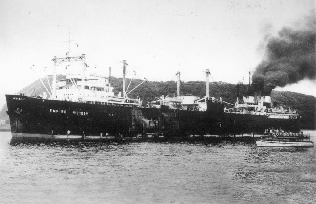 ABRAHAM LARSEN som EMPIRE VICTORY