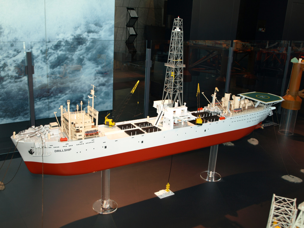 THORSHØVDI (II) som DRILLSHIP